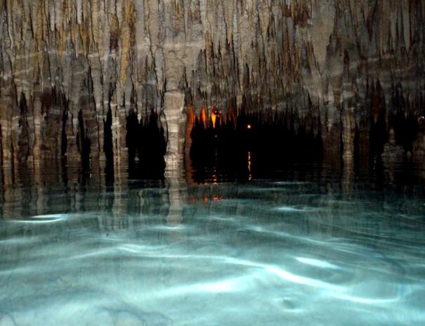 Tropfsteinhöhle